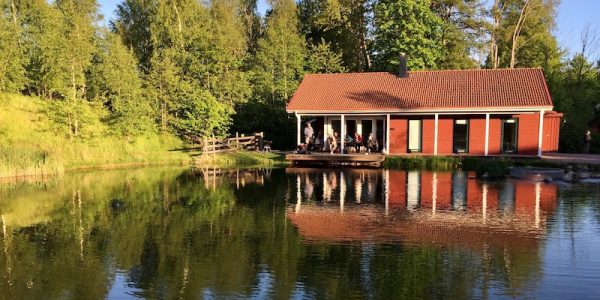 Lodge by the river